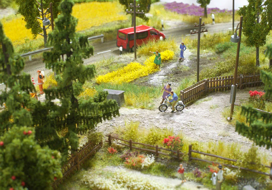Bauernhaus in wildromantischer Umgebung – Modellbahn-Diorama, Ansicht 8