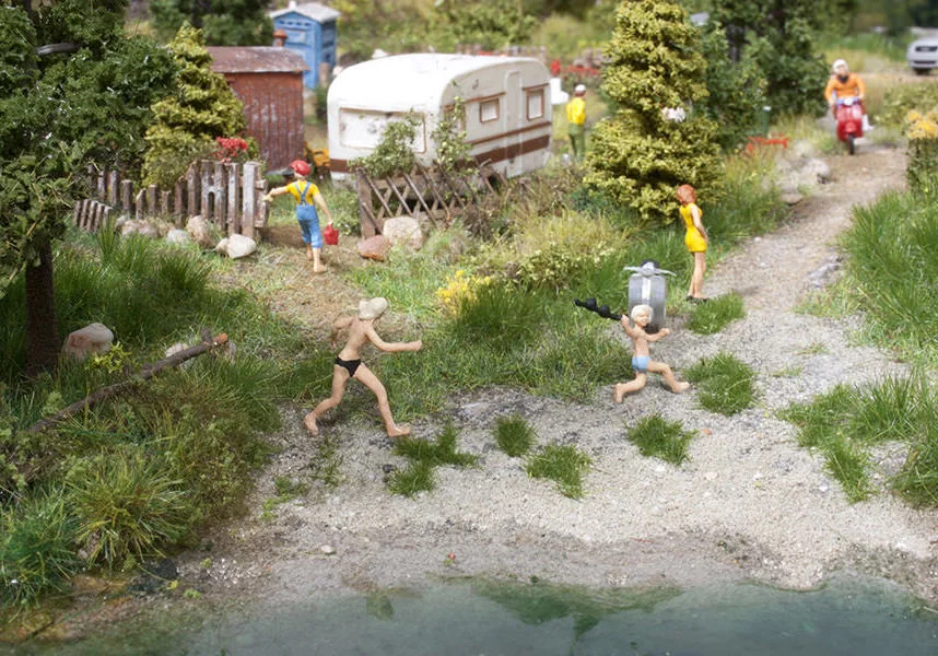 Bahnstrecke überquert Bachlauf – Modellbahn-Diorama, Ansicht 14