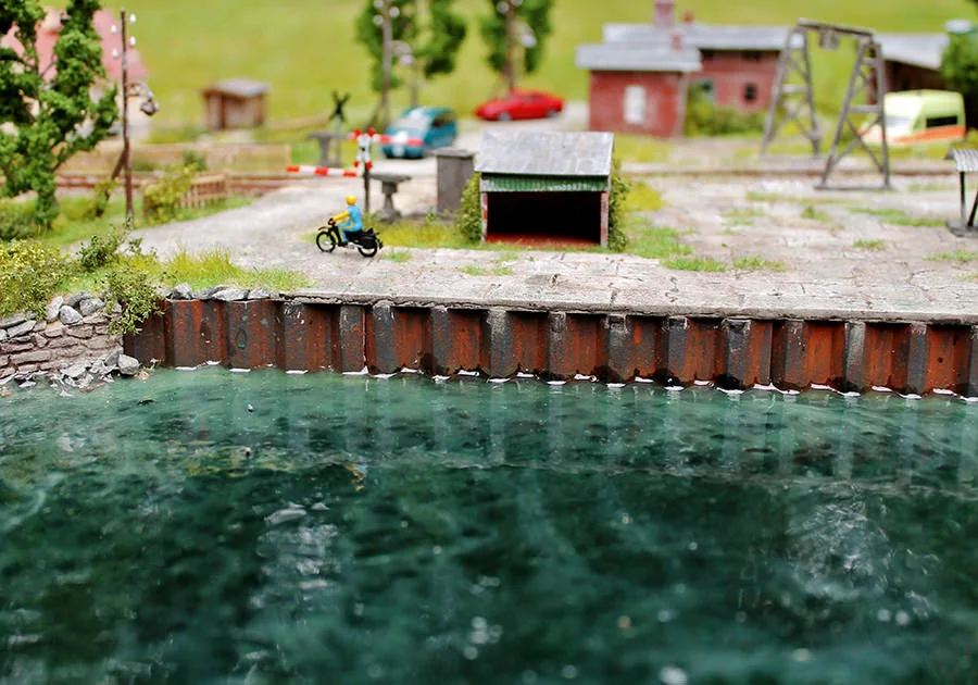 Hafen und Landschaft – Modellbahn-Diorama, Ansicht 9